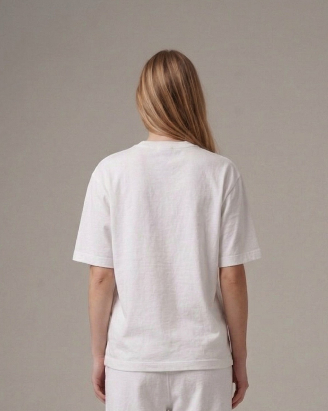 I'M NOT OVERSIZED TEE