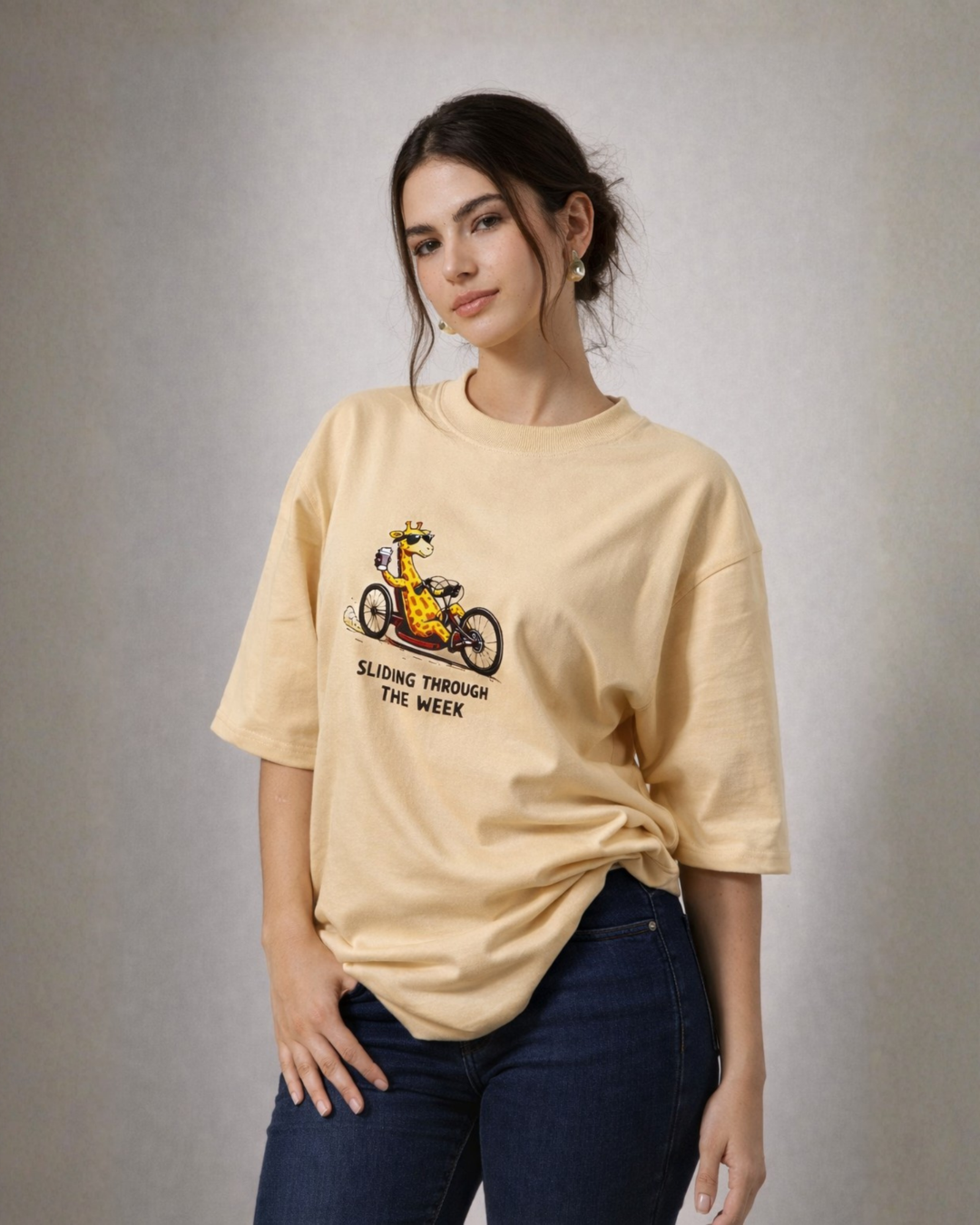 Giraffe ride oversized tee